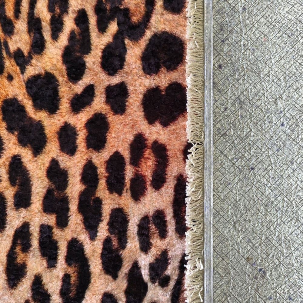 Koberec s nadčasovým leopardím vzorem 4