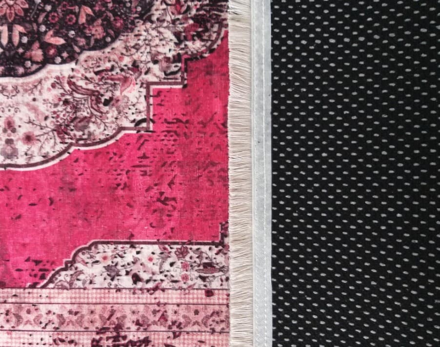 Růžový orientální koberec ve vintage stylu 4