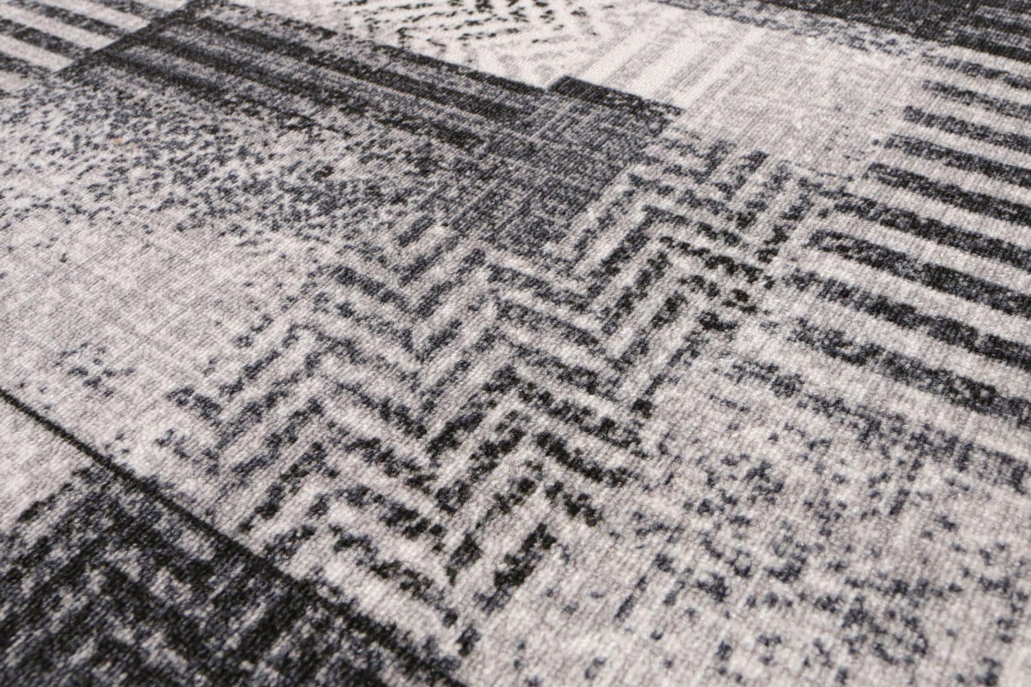 Běhoun ESSENZA 19 Šedá 67 cm 3