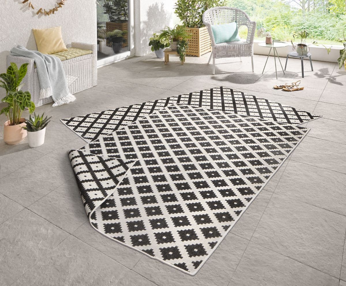 Kusový koberec Northrugs Twin 103124 Black Cream 2