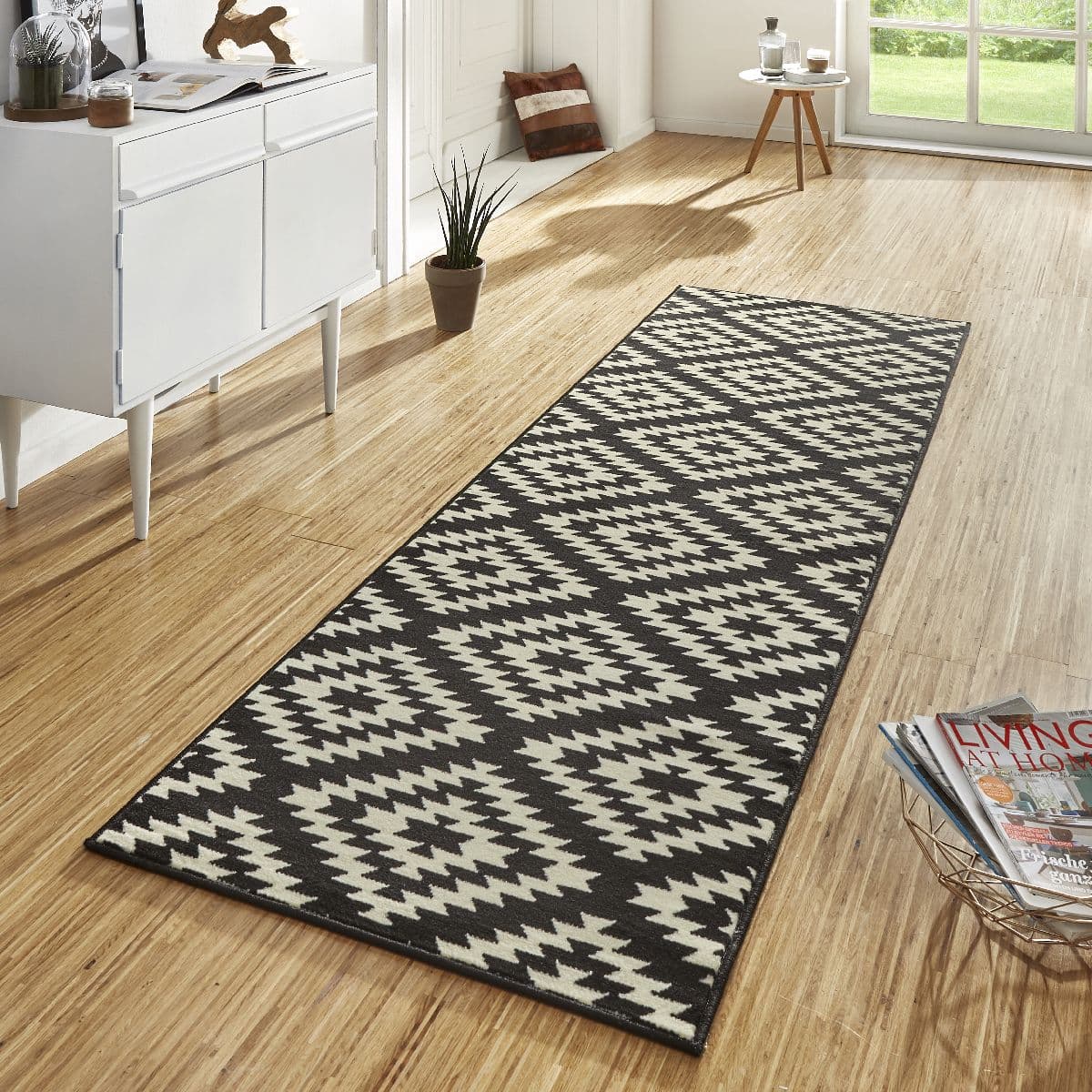 Kusový běhoun Hanse Home Basic 102824 Black 2