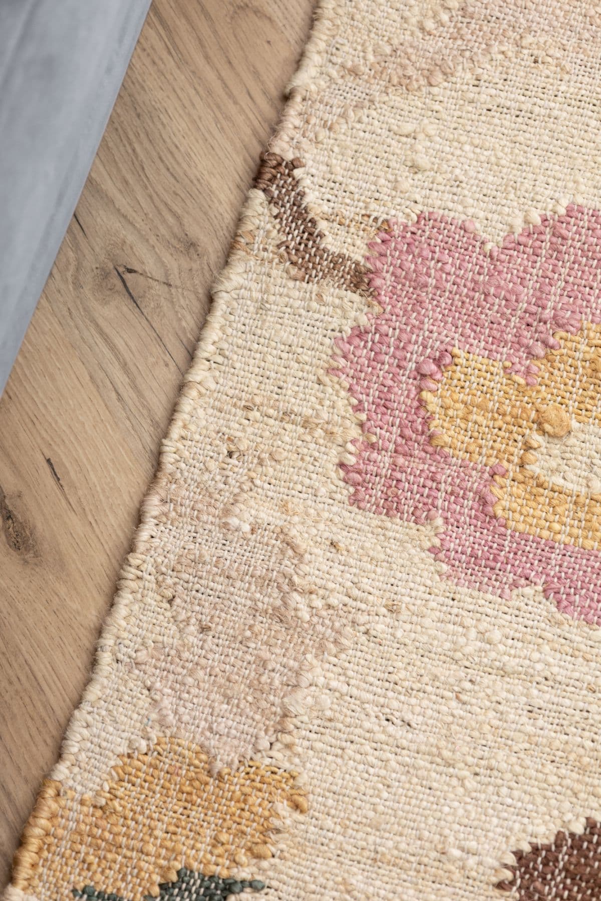 Kusový koberec Elle Decoration Roya 106259 Cream Multicolor 6