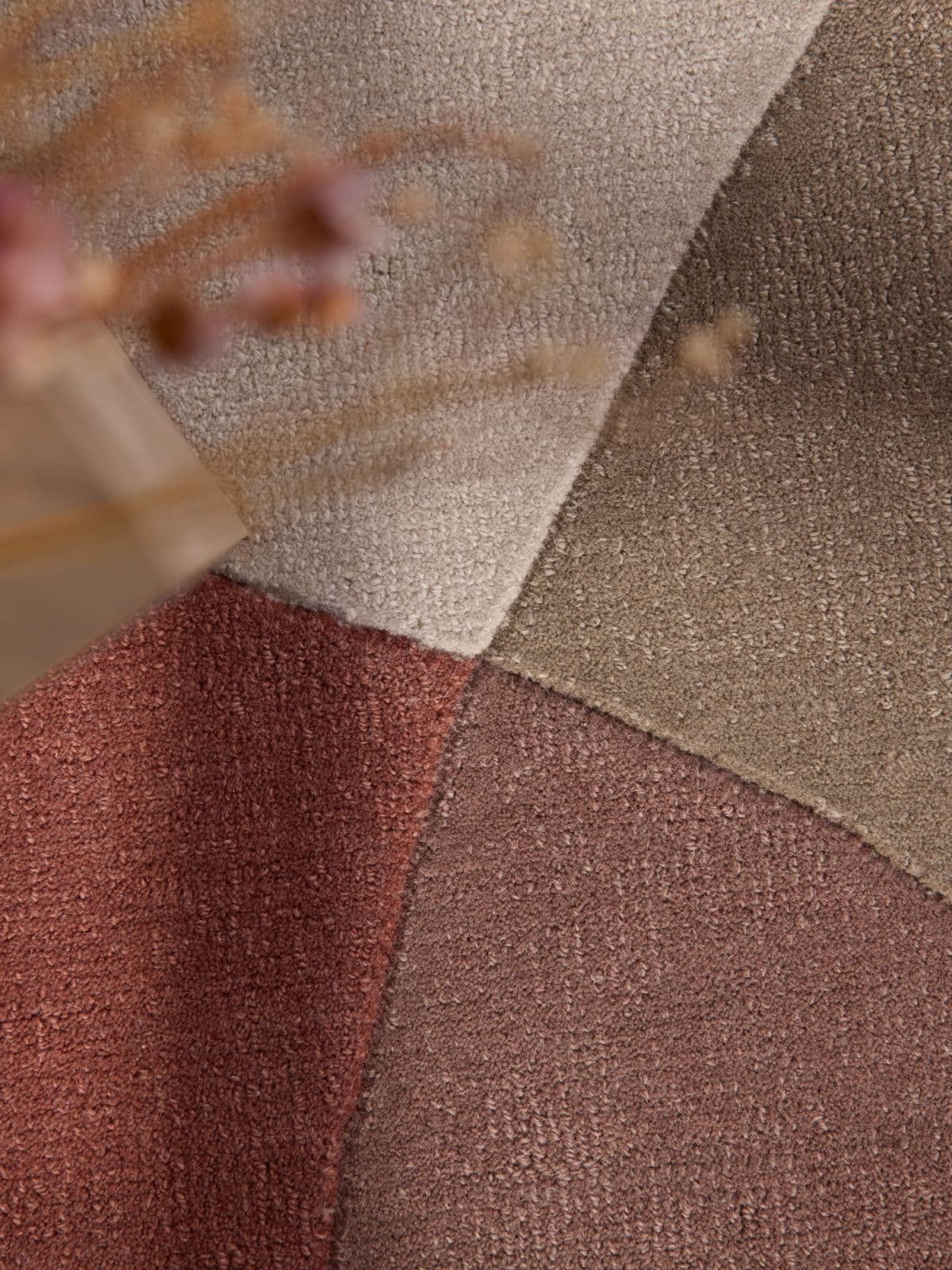 Kruhový kusový koberec Ted Baker Hackney 106355 Grey Beige Ø 160 cm 4