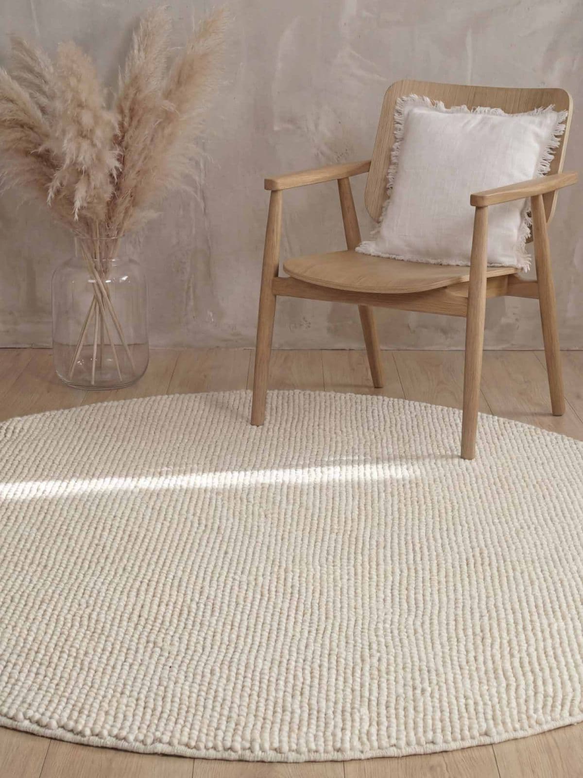 Kruhový kusový koberec Ted Baker Richmond 106365 Natural White 5
