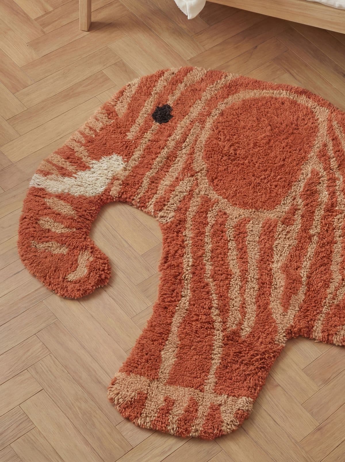 Dětský kusový koberec Hanse Home Snuggle 106461 Red Brown 6
