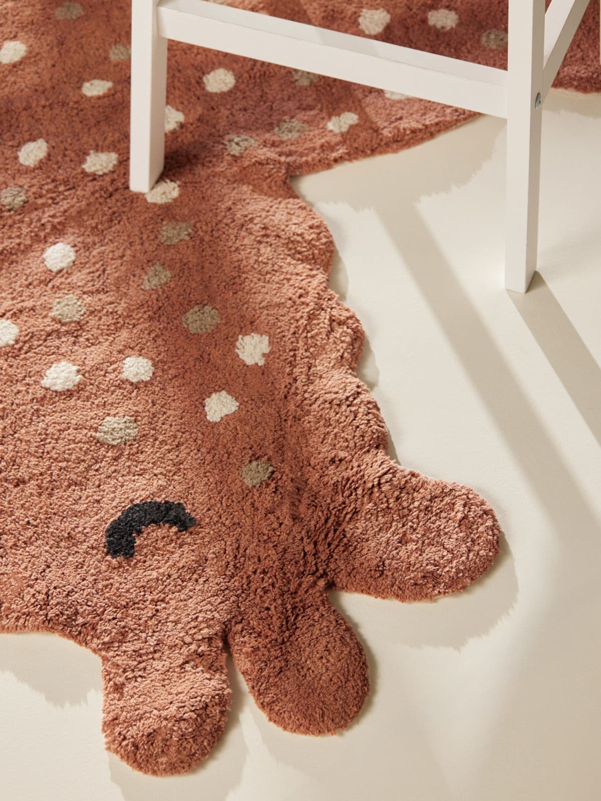 Dětský kusový koberec Hanse Home Snuggle 106460 Brown 4