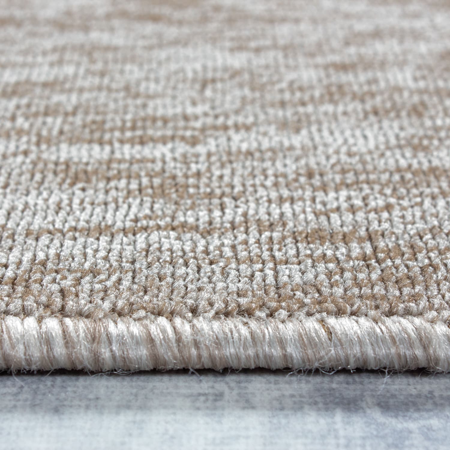 Kusový koberec Nizza 1800 beige 3