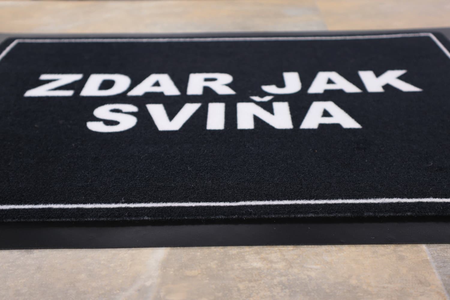 Rohožka Zdar jak sviňa - na ven i na doma 3