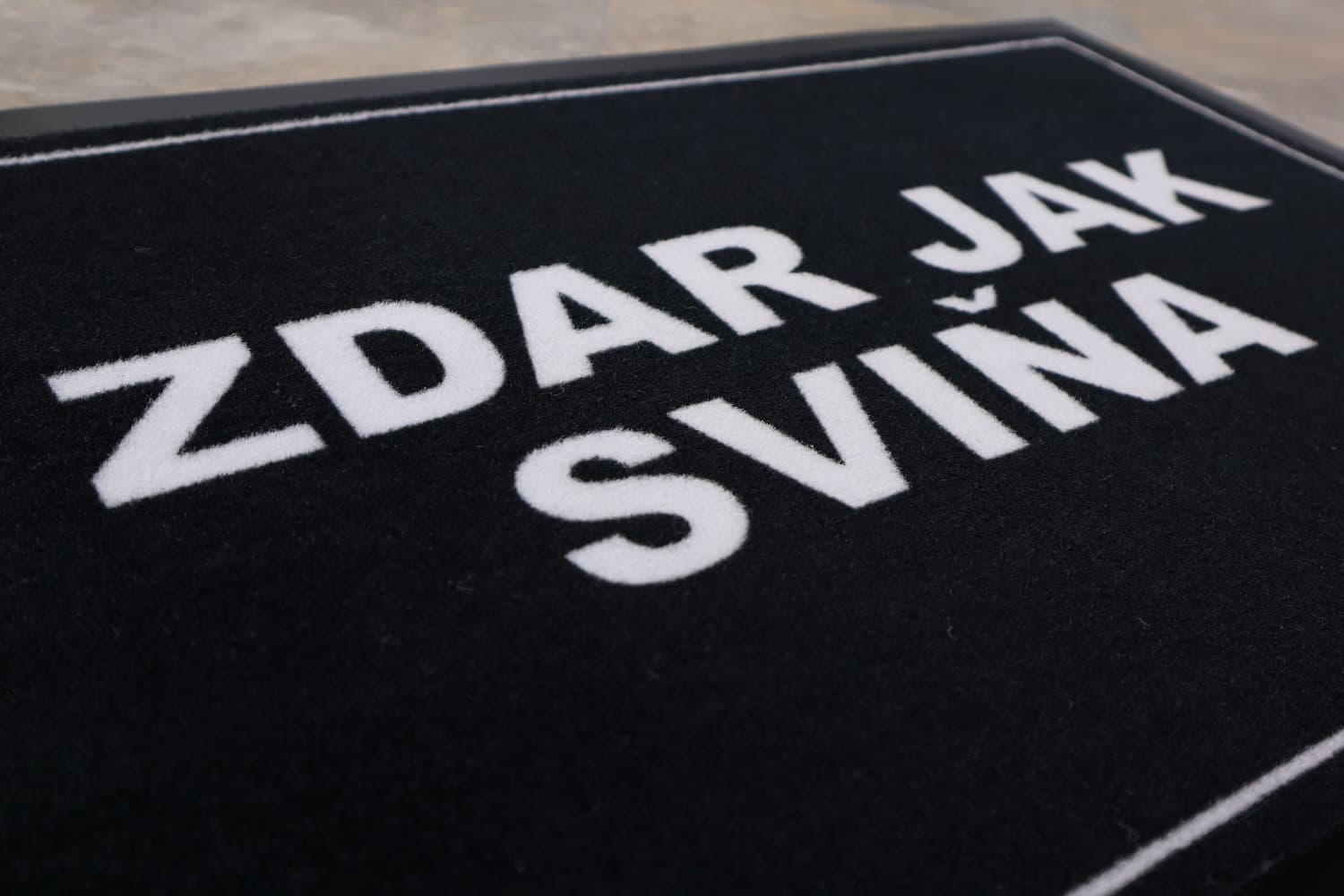 Rohožka Zdar jak sviňa - na ven i na doma 4