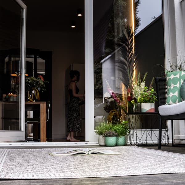 Kusový koberec My Tallinn 541 Taupe – na ven i na doma 2