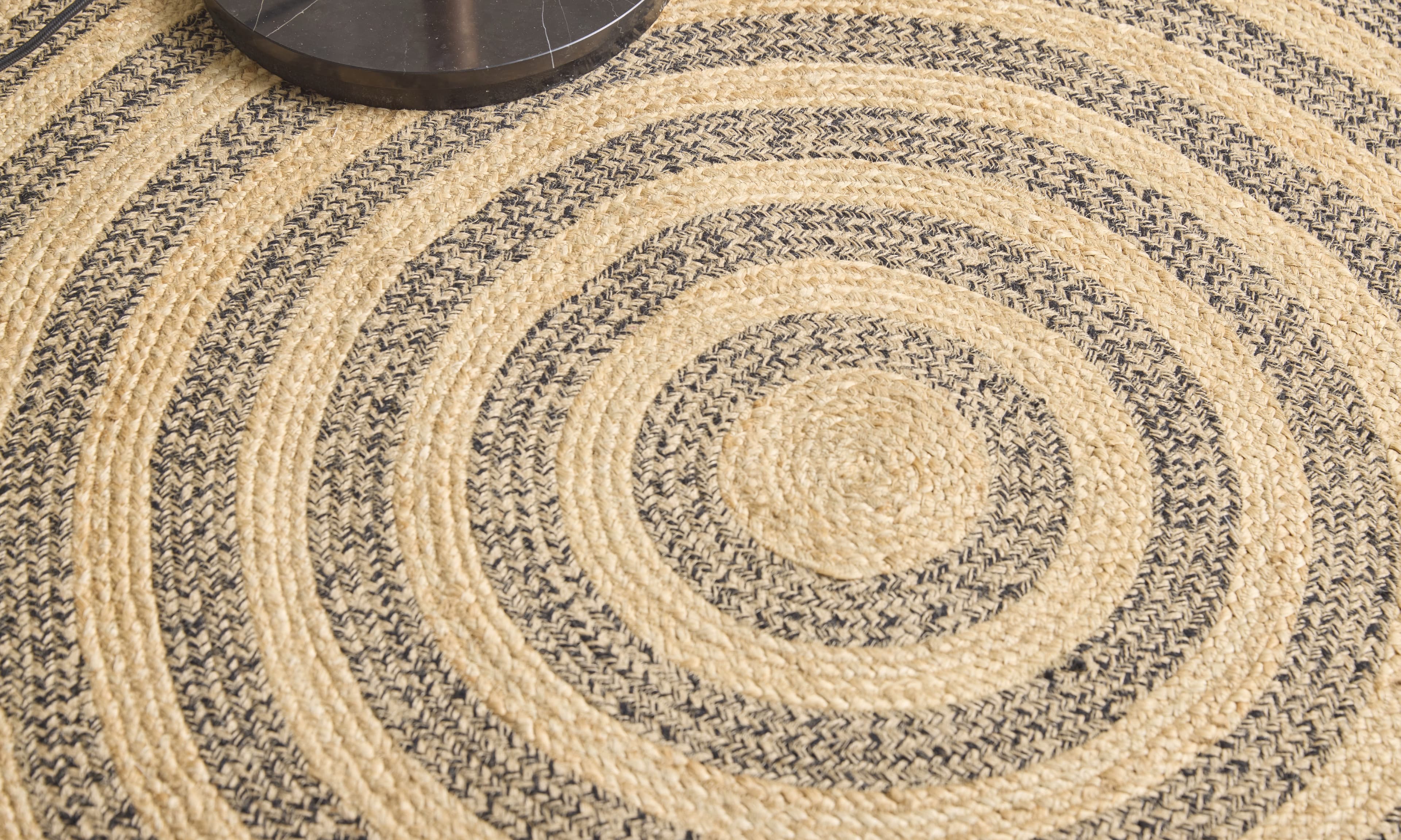 Ručně vázaný kusový koberec Aurea SM 05 Natural Black kruh 2