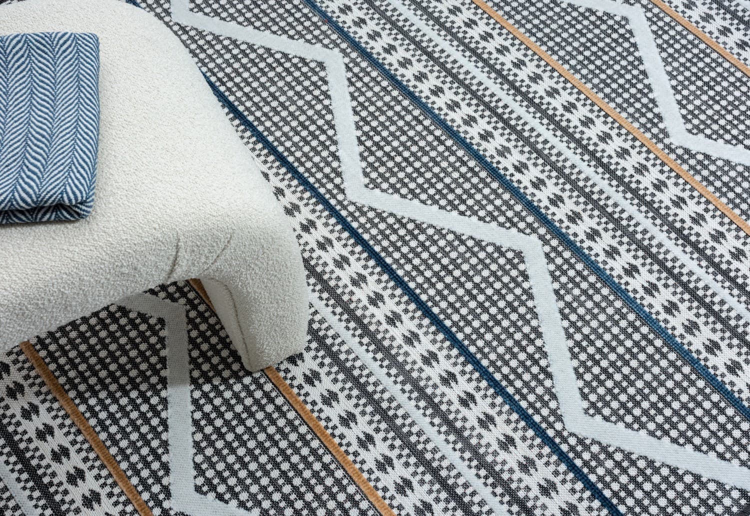 Kusový koberec Midnight schwarz – na ven i na doma 4