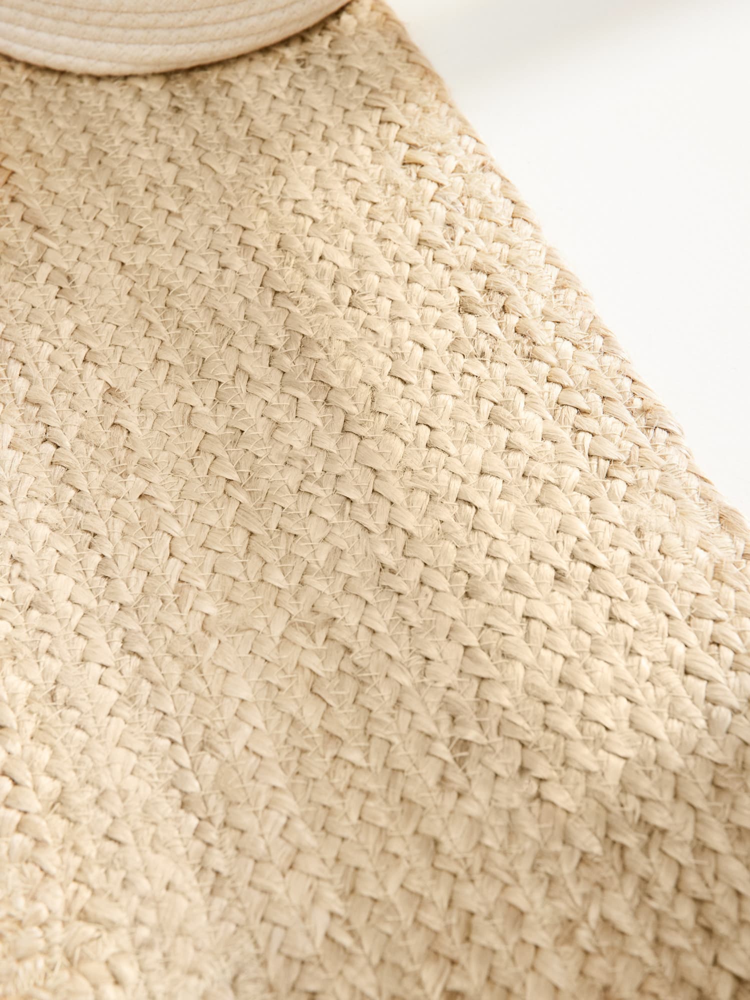 Kusový koberec Juno 106222 Beige 7