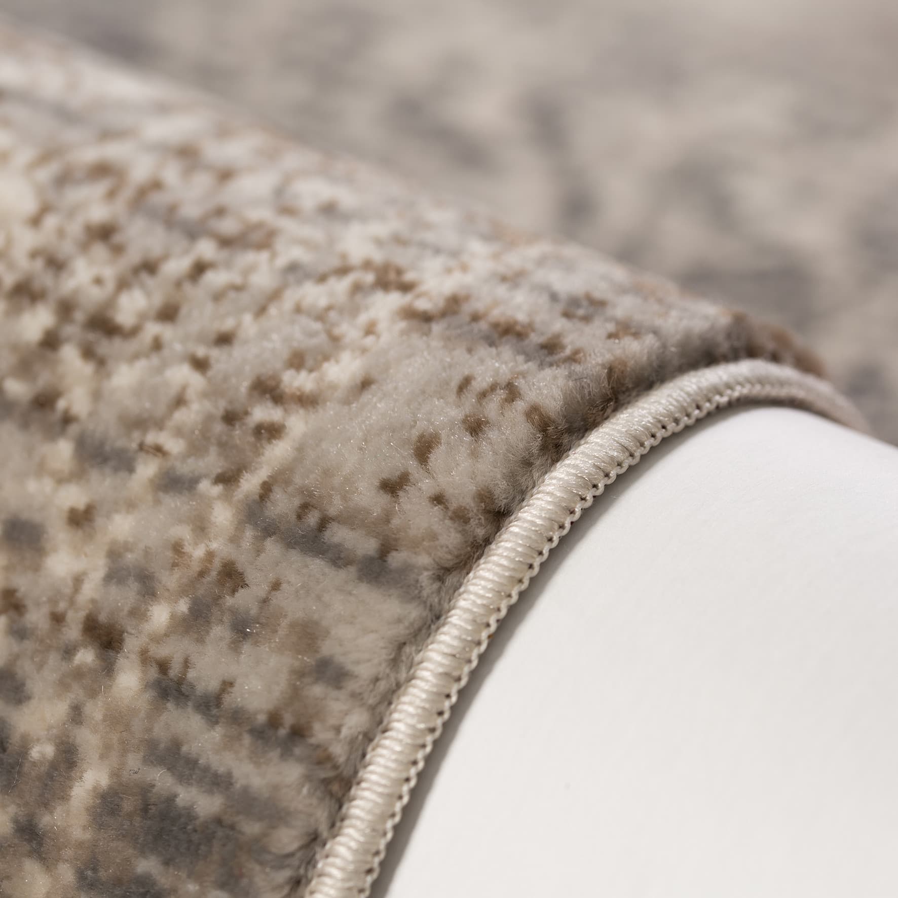 Kusový koberec Inca 351 Taupe 3