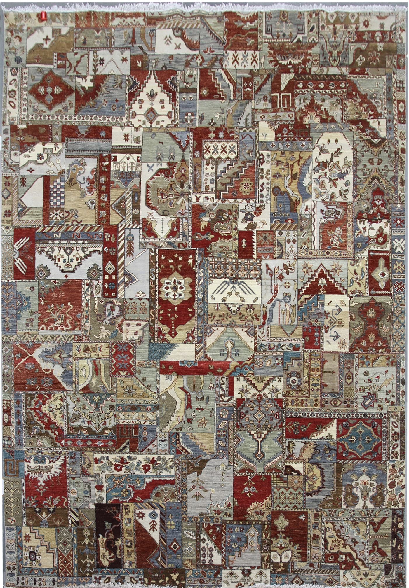 Ručně vázaný kusový koberec Diamond DC-Patch RED Multi