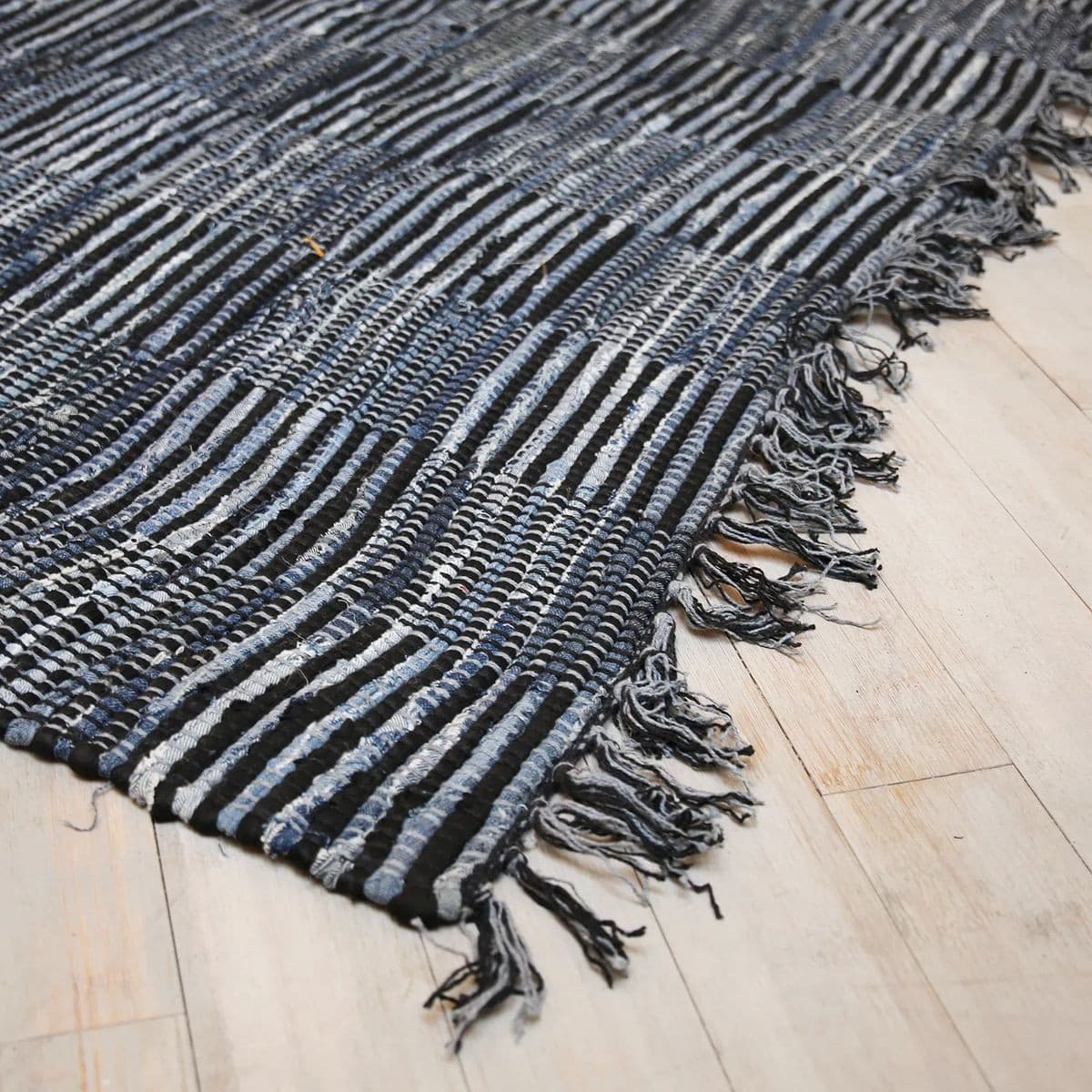 Modrý bavlněný koberec Formia Denim